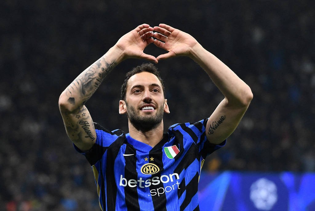 熊猫平台 -里程碑夜！费耶诺德状态回暖，德甲加时末段刷纪录，目标明确，轮换策略成焦点的简单介绍